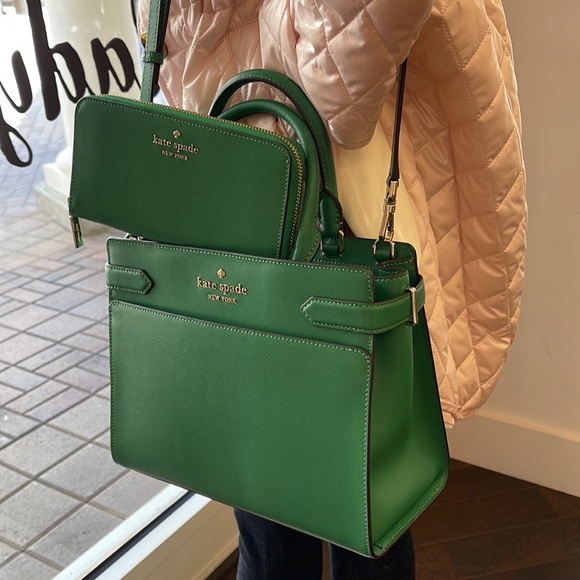 Kate Spade staci medium satchel
&
KSNY Staci Large Continental Wallet
Green Bean - Picture 13 of 16